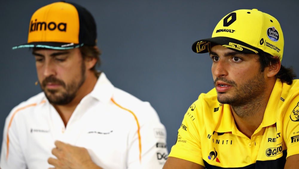 Carlos Sainz habla ante los medios de comunicación