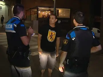 Identifican a un hombre por quitar lazos amarillos Identifican a un hombre por quitar lazos amarillos