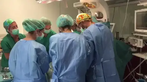 Operan con éxito a un bebé prematuro de 545 gramos en el hospital Parc Taulí de Sabadell Operan con éxito a un bebé prematuro de 545 gramos en el hospital Parc Taulí de Sabadell