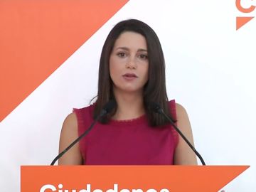 Inés Arrimadas cree que el PSOE "ha roto el consenso" sobre la exhumación de los restos de Franco