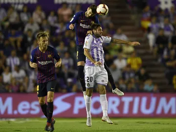 Piqué puja con Cop Piqué puja con Cop