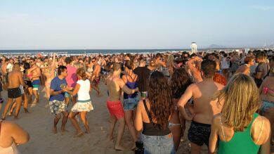 Gandía, de cover a protagonista: Ritmos latinos, playa y fiesta para despedir el verano 