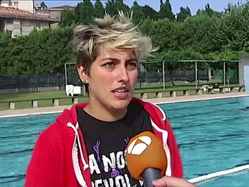 Expulsan de una piscina a una mujer en topless por "cuestiones de higiene" Expulsan de una piscina a una mujer en topless por "cuestiones de higiene"