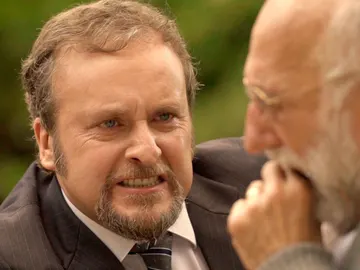 Ortega amedrenta a su vulnerable padre Ortega amedrenta a su vulnerable padre