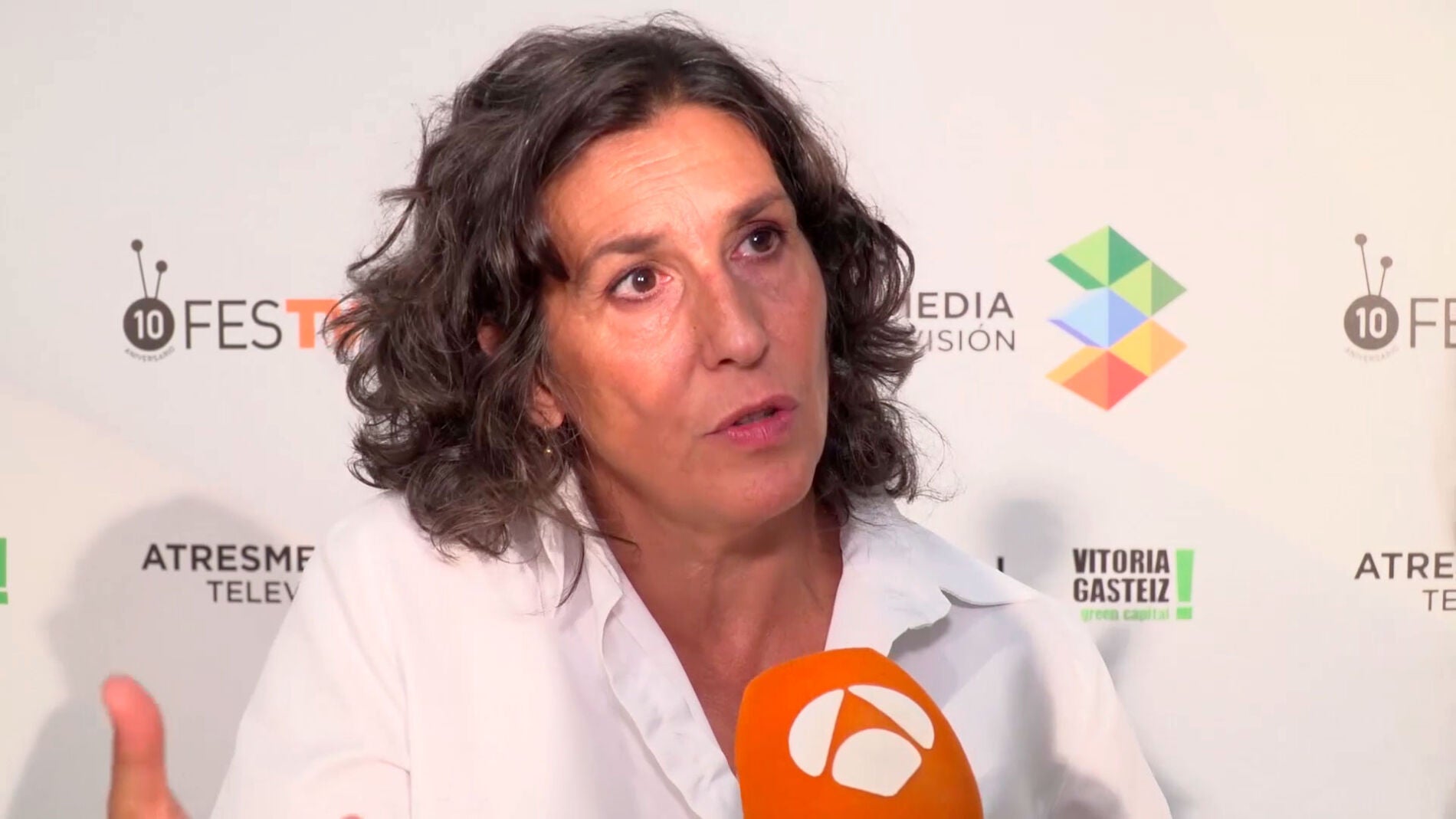 Elvira M&iacute;nguez: "Entraremos en las casas y el coraz&oacute;n del espectador"