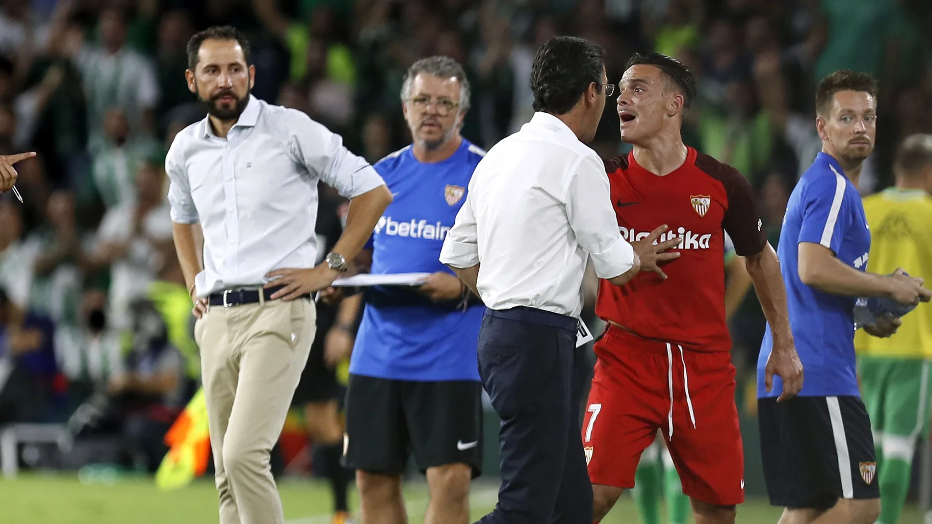 Altercado de Roque Mesa con el Sevilla Altercado de Roque Mesa con el Sevilla