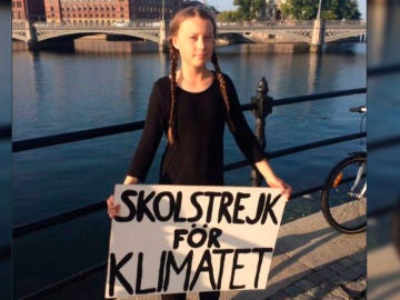 Greta Thunberg frente al Parlamento sueco