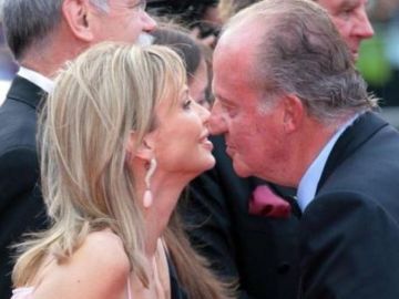 laSexta Noticias 14:00 (07-09-18) La Fiscalía exime al rey Juan Carlos de los hechos revelados en las grabaciones de Corinna laSexta Noticias 14:00 (07-09-18) La Fiscalía exime al rey Juan Carlos de los hechos revelados en las grabaciones de Corinna