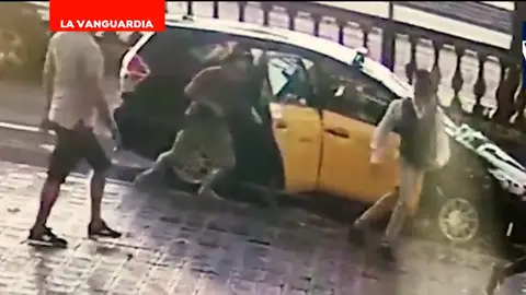 Roban un reloj a un turista en Barcelona utilizando la violencia Roban un reloj a un turista en Barcelona utilizando la violencia