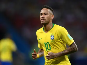 Neymar, con Brasil Neymar, con Brasil