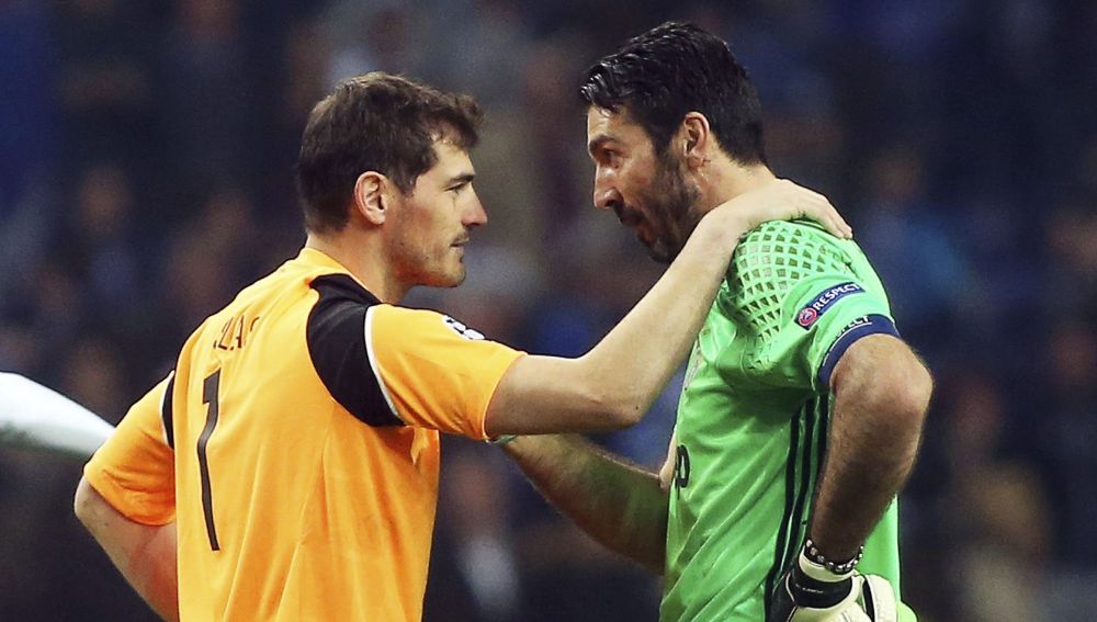 Casillas, Buffon y Petr Cech los porteros más veteranos