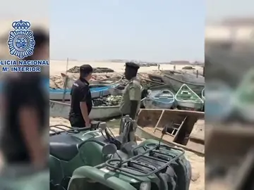 Detienen en Mauritania a dieciocho personas preparadas para salir en cayuco hacia las Islas Canarias Detienen en Mauritania a dieciocho personas preparadas para salir en cayuco hacia las Islas Canarias