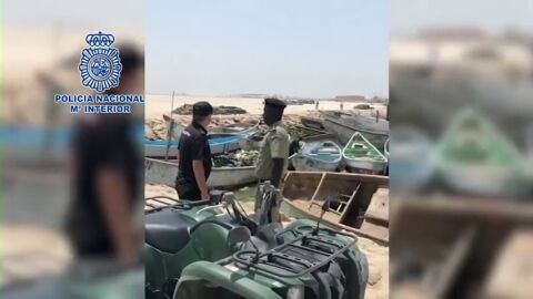 Detienen en Mauritania a dieciocho personas preparadas para salir en cayuco hacia las Islas Canarias