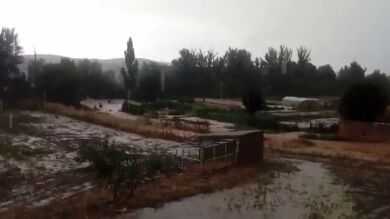 Las intensas lluvias provocan el desbordamiento del río Jalón a su paso por Santa María de Huerta