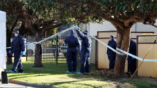 La polic&iacute;a australiana ha hallado "al menos cinco cad&aacute;veres", que podr&iacute;an de ser de una mujer y varios ni&ntilde;os