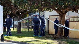 La polic&iacute;a australiana ha hallado "al menos cinco cad&aacute;veres", que podr&iacute;an de ser de una mujer y varios ni&ntilde;os