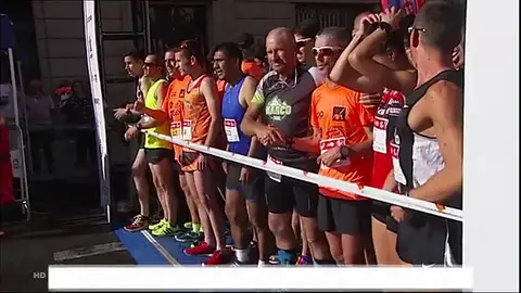 Más de 1.100 personas participan en la carrera Ponle Freno en Vitoria Más de 1.100 personas participan en la carrera Ponle Freno en Vitoria
