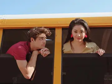 Lana Condor y Noah Centineo en 'A todos los chicos de los que me enamoré' Lana Condor y Noah Centineo en 'A todos los chicos de los que me enamoré'