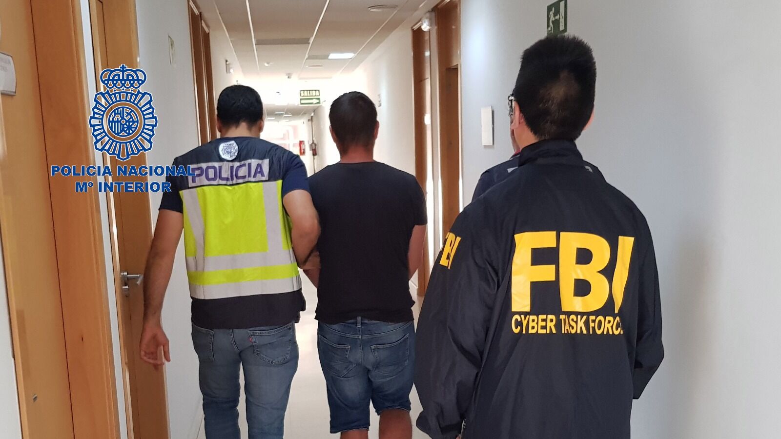 Detenido en Huelva un experto informático acusado de sofisticados ciberataques para sustraer tarjetas bancarias