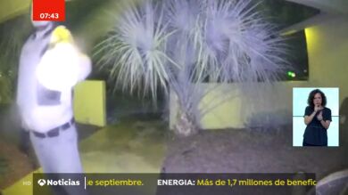 Detenido por colarse en el jardín de sus vecinos e intentar matarlos con un rifle AR15 y un chaleco antibalas 