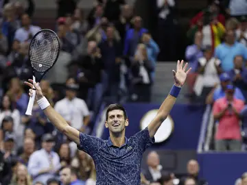 Djokovic celebra su victoria en el US Open Djokovic celebra su victoria en el US Open