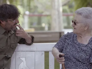 La entrañable entrevista de Jordi Évole a la protagonista de 'Hasta los 100 y más allá' La entrañable entrevista de Jordi Évole a la protagonista de 'Hasta los 100 y más allá'