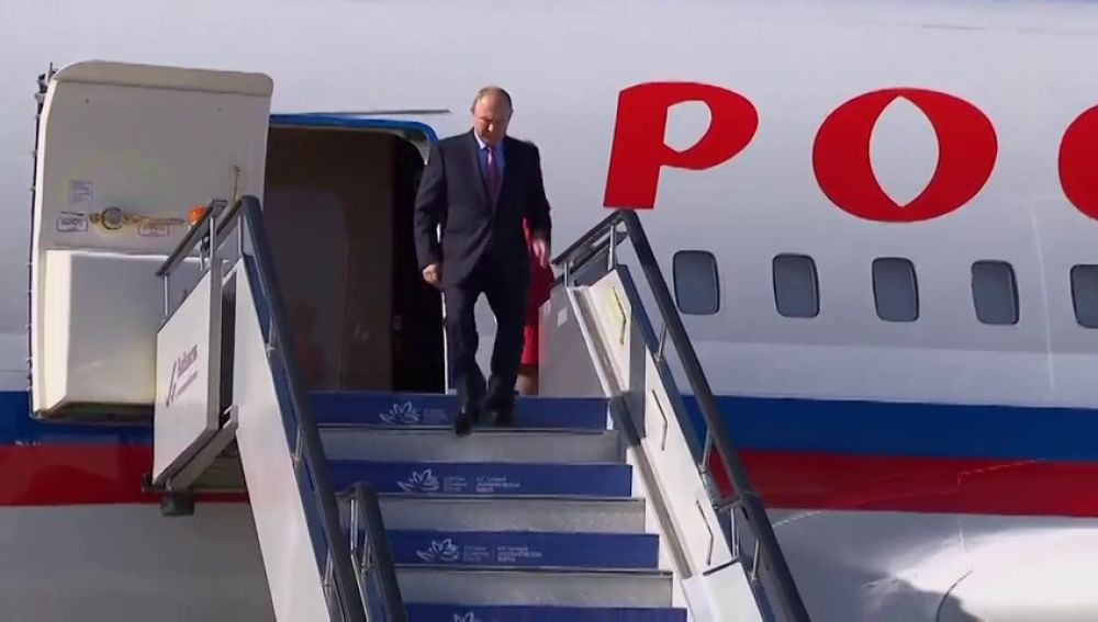 Putin llega a Vladivostok para participar en el Foro Económico Oriental