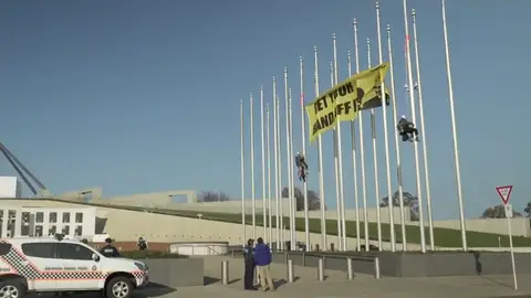 Greenpeace se manifiesta contra la industria del carbón en Australia Greenpeace se manifiesta contra la industria del carbón en Australia