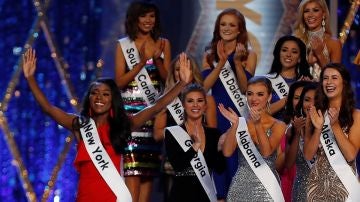 Algunas de las participantes de Miss América