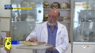 El profesor Etxeberria muestra el estado en el que encontrarían el cadáver de Franco: 