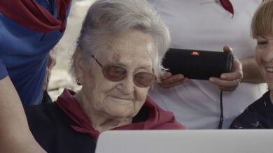 La ilusión de Julia al recibir un mensaje de Revilla