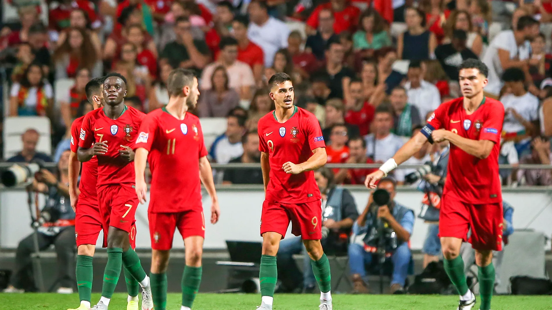André Silva celebra su gol con Portugal André Silva celebra su gol con Portugal