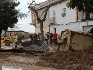Estado de algunas calles tras la inundación en Cebolla Estado de algunas calles tras la inundación en Cebolla