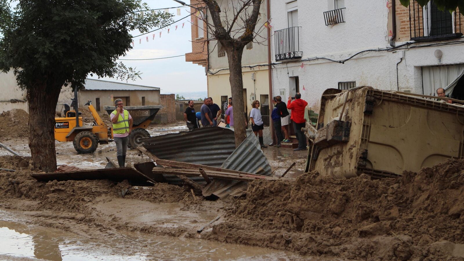 Jornada de limpieza y balance de daños tras la riada provocada por las fuertes lluvias en Cebolla (Toledo) 