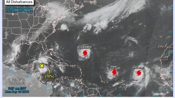 Los huracanes Florence, Isaac y Helene avanzan en aguas del Atlántico