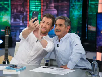 Pablo Motos reta a Miguel Ángel Revilla en 'El Hormiguero 3.0': "¿Quién conseguirá más seguidores en Instagram?" Pablo Motos reta a Miguel Ángel Revilla en 'El Hormiguero 3.0': "¿Quién conseguirá más seguidores en Instagram?"