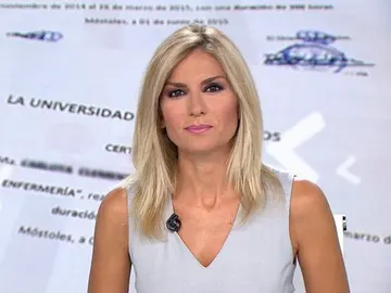 Sandra Golpe dirige y presenta Antena 3 Noticias 1 Sandra Golpe dirige y presenta Antena 3 Noticias 1