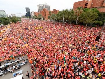 Multitudinaria manifestación de la Diada a favor de la república y los presos