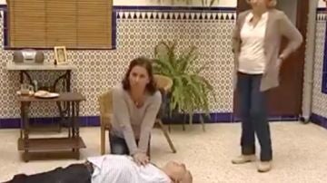 Masaje cardíaco a ritmo de 'La Macarena'