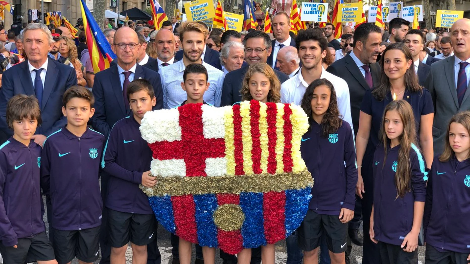 Ofrenda floral del FC Barcelona en la Diada Ofrenda floral del FC Barcelona en la Diada