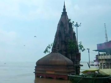 Grandes inundaciones en Varanasi, en la India