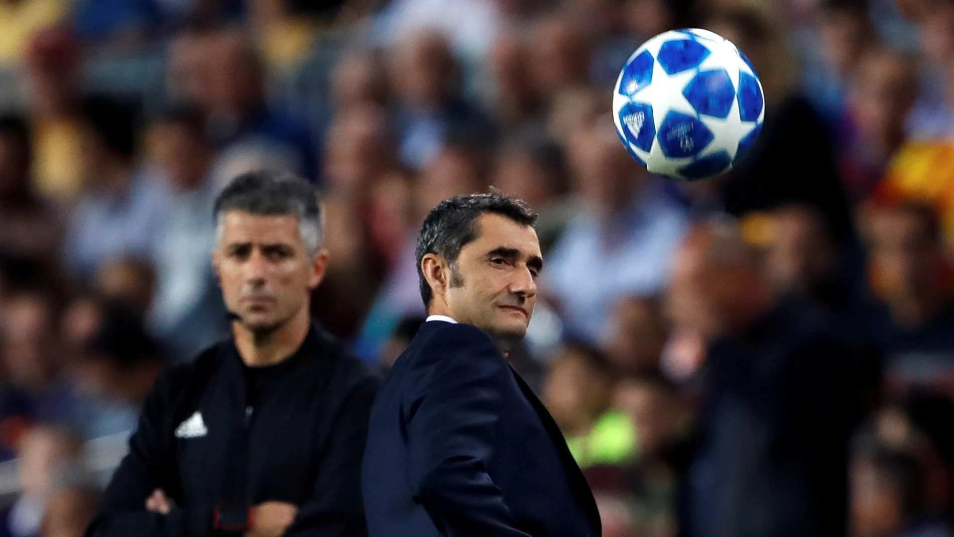 Valverde, en la banda del Camp Nou Valverde, en la banda del Camp Nou