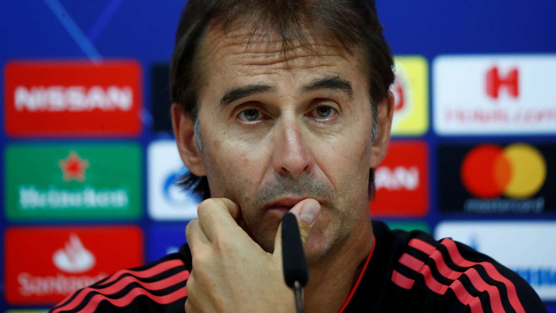 Julen Lopetegui, en rueda de prensa Julen Lopetegui, en rueda de prensa