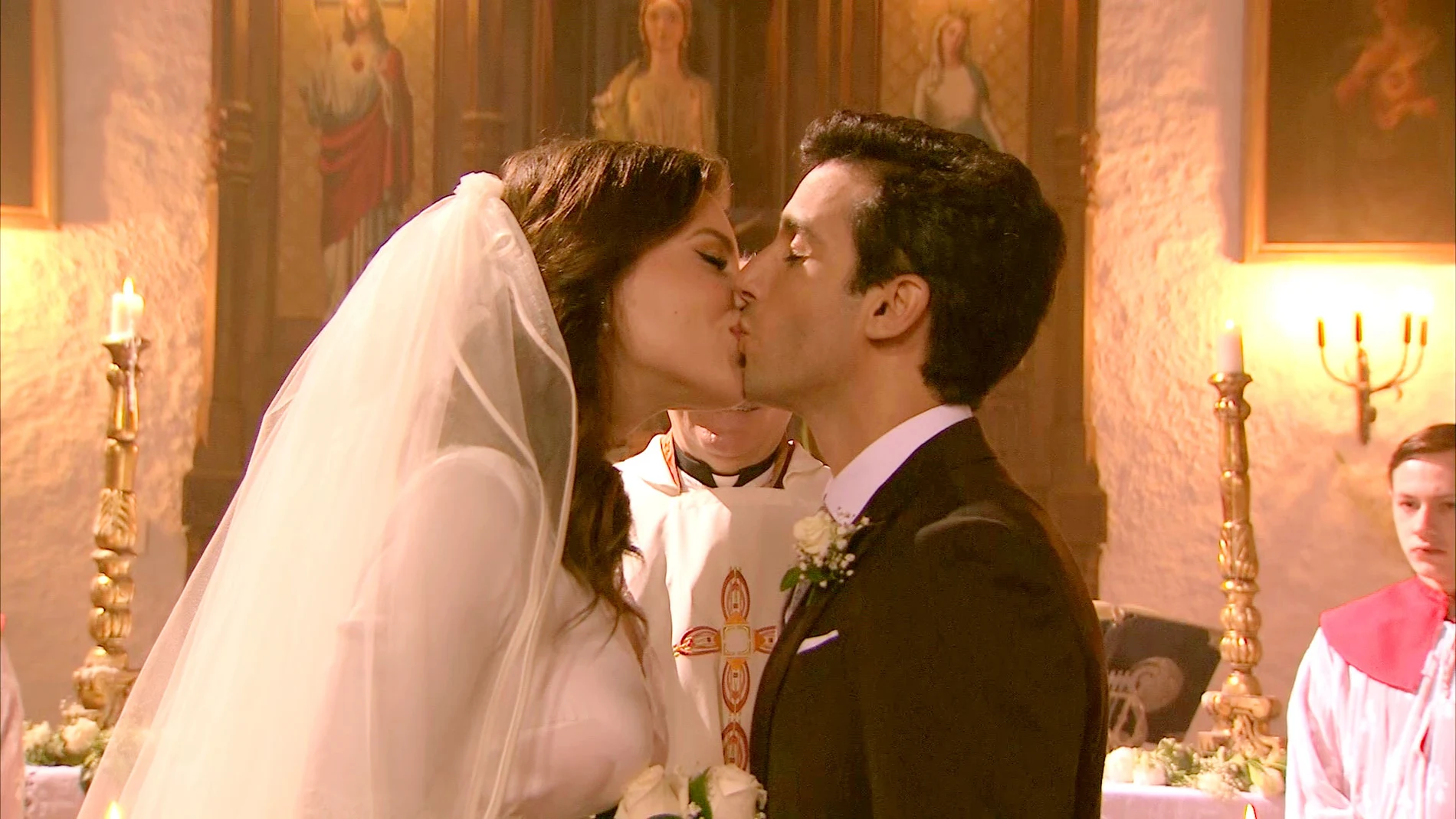 María e Ignacio sellan con un beso su nueva vida de casados