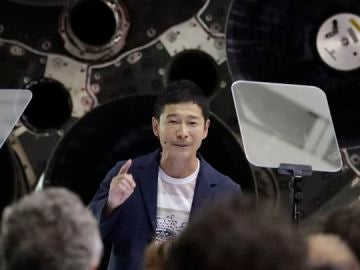 Yusaku Maezawa, millonario que viajará a la Luna