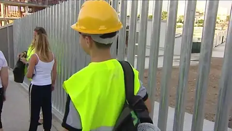 Comienzan el colegio en barracones Comienzan el colegio en barracones