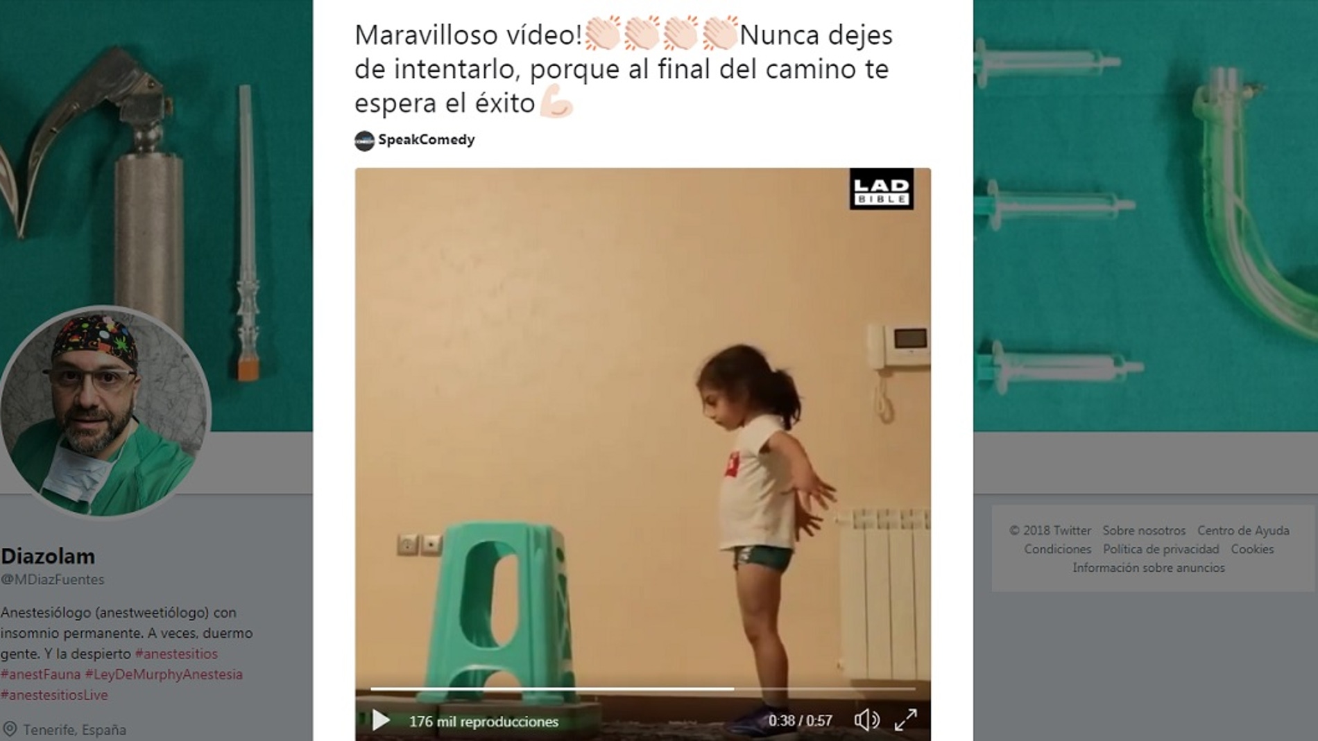 Este niño inspira a los usuarios por su capacidad de superación