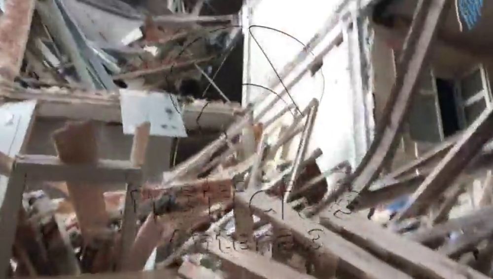 Antena 3 Noticias accede al interior del hotel Ritz apenas unas horas después del derrumbe en el que ha muerto un trabajador