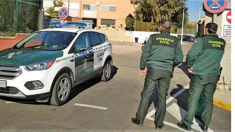 Agentes de la Guardia Civil de Crevillent. Agentes de la Guardia Civil de Crevillent.