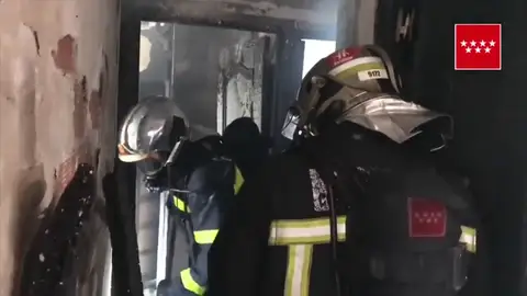 Un incendio sin heridos calcina un piso de Getafe Un incendio sin heridos calcina un piso de Getafe